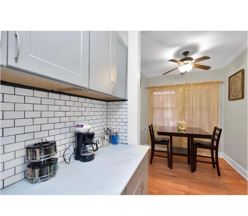 Cozy Downtown Studio By Toyota Center هيوستن المظهر الخارجي الصورة