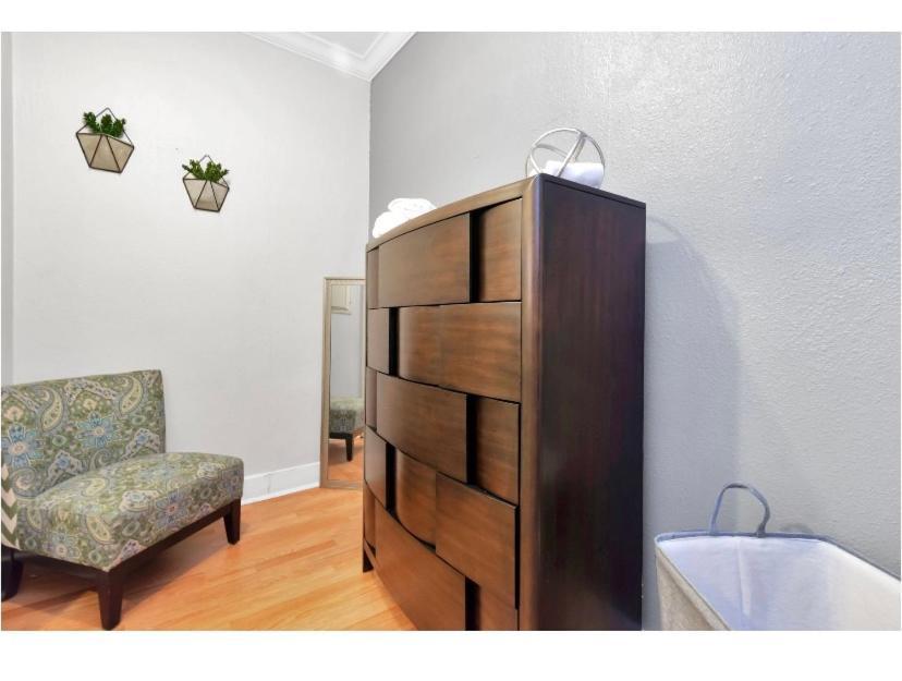 Cozy Downtown Studio By Toyota Center هيوستن المظهر الخارجي الصورة